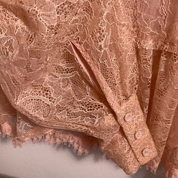 Elegant Lace Blouse in Peach by Zara - Picture 8 of 12